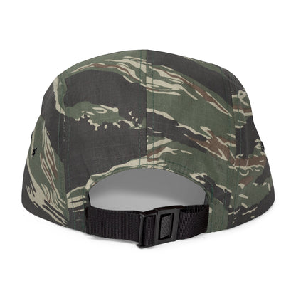Embroidered D Logo 5-Panel Cap — Minimal Streetwear Hat